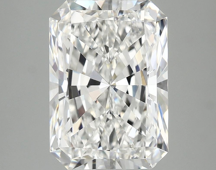 4.02 Carat Radiant Shaped Ideal Cut VVS2 IGI Certified Lab Grown Diamond