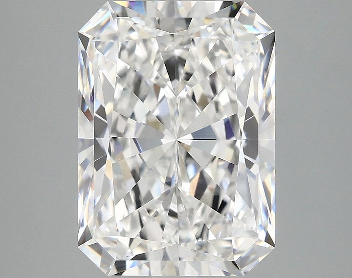 4.17 Carat Radiant Shaped Ideal Cut VS1 IGI Certified Lab Grown Diamond