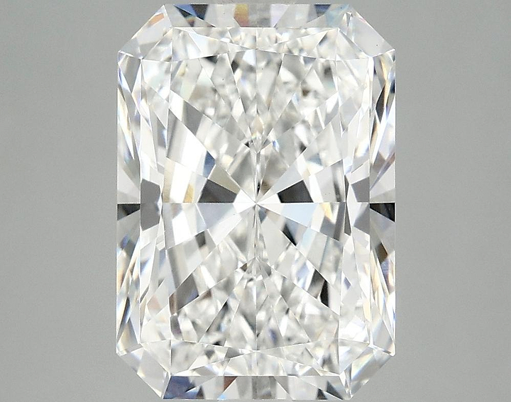 4.04 Carat Radiant Shaped Ideal Cut VVS2 IGI Certified Lab Grown Diamond