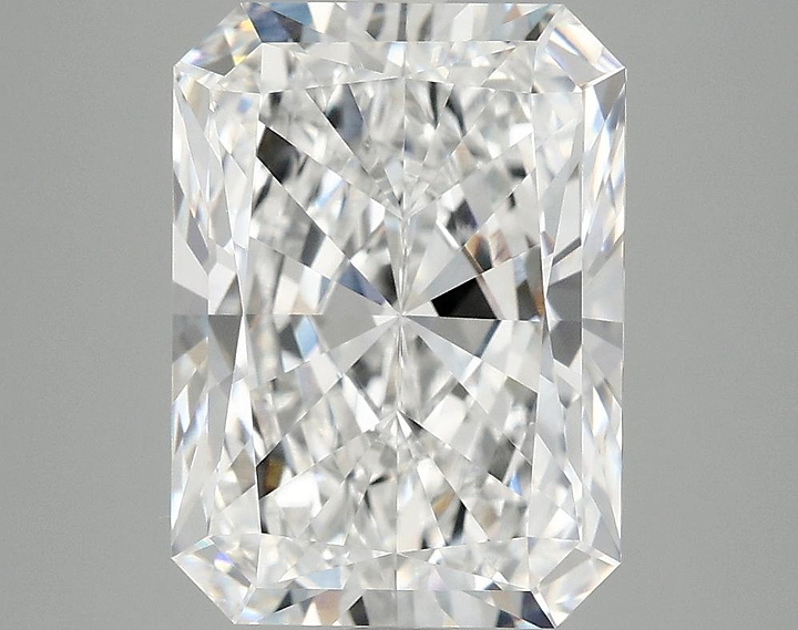 4.98 Carat Radiant Shaped Excellent Cut VVS2 IGI Certified Lab Grown Diamond