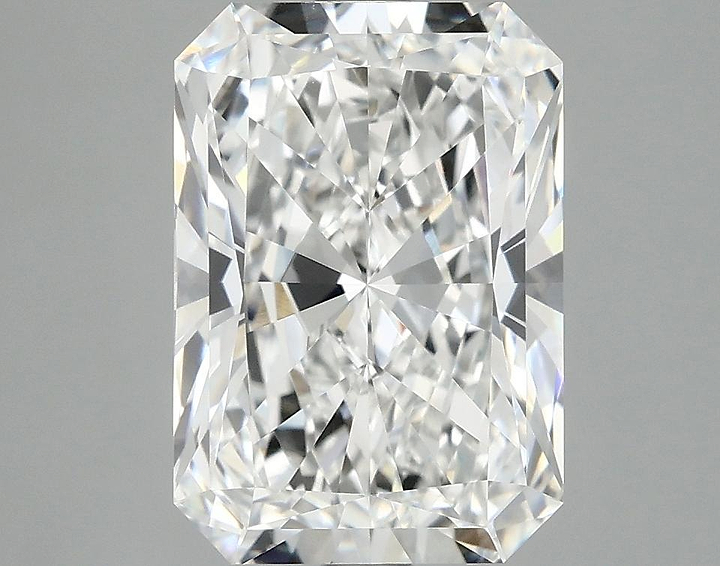 4.09 Carat Radiant Shaped Ideal Cut VVS2 IGI Certified Lab Grown Diamond