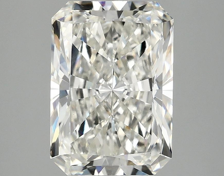 3.04 Carat Radiant Shaped Ideal Cut VVS2 IGI Certified Lab Grown Diamond