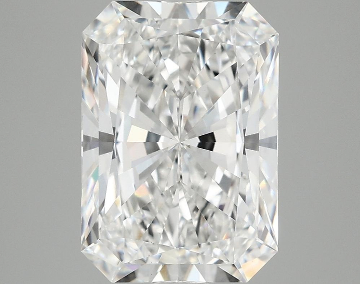 4.17 Carat Radiant Shaped Ideal Cut VVS2 IGI Certified Lab Grown Diamond
