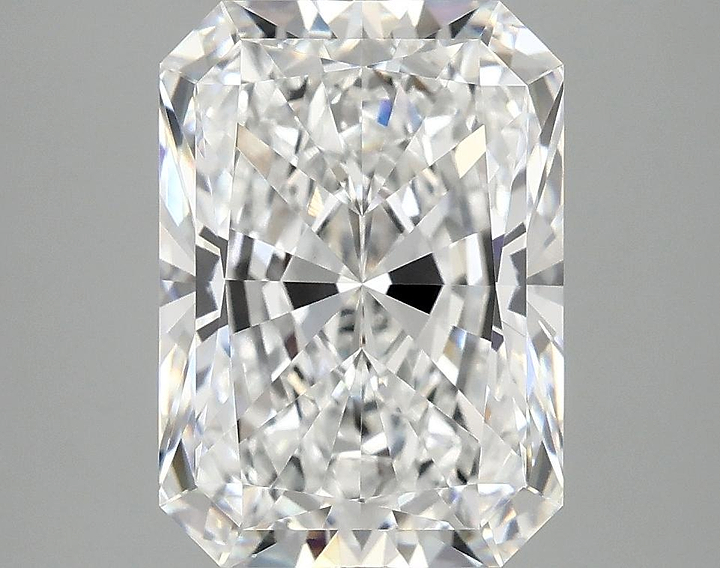 4.09 Carat Radiant Shaped Ideal Cut VVS2 IGI Certified Lab Grown Diamond