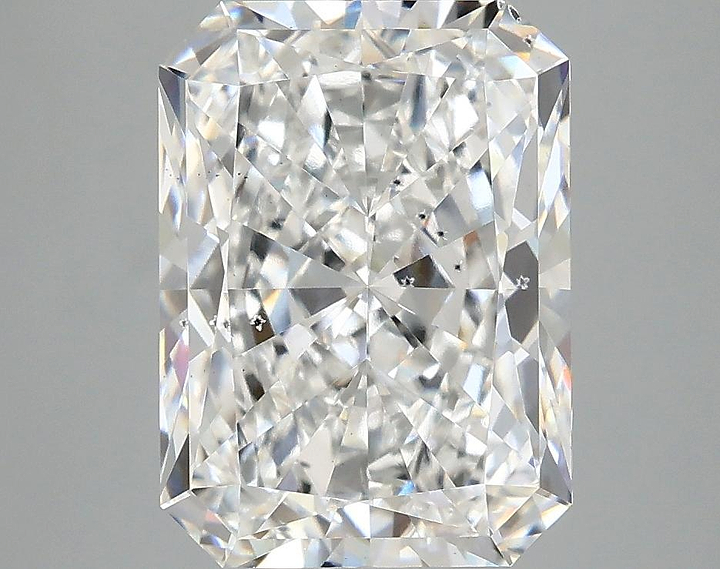 4.05 Carat Radiant Shaped Excellent Cut SI1 IGI Certified Lab Grown Diamond