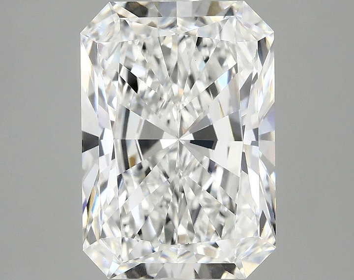 4.15 Carat Radiant Shaped Ideal Cut VVS2 IGI Certified Lab Grown Diamond