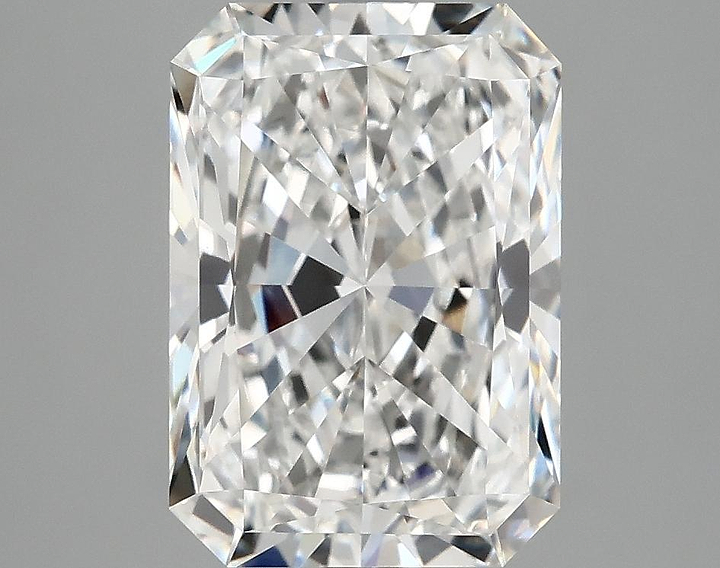4.02 Carat Radiant Shaped Ideal Cut VVS2 IGI Certified Lab Grown Diamond