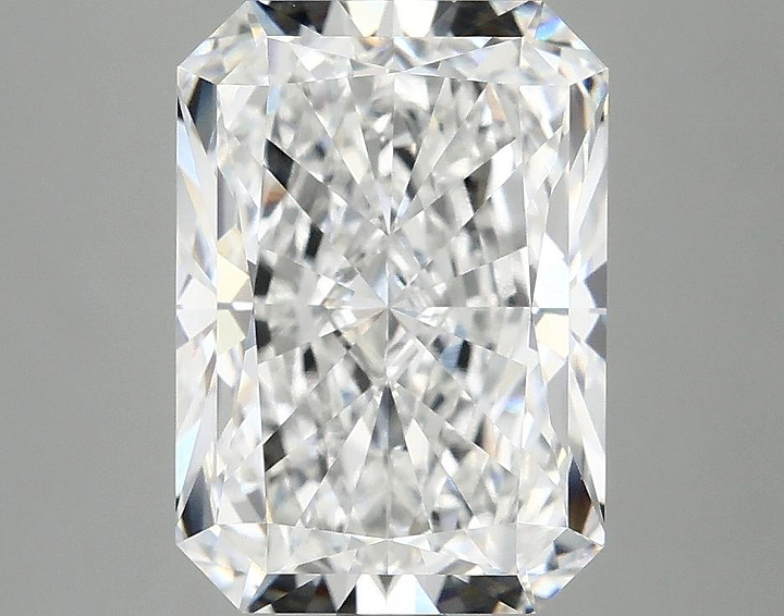 3.96 Carat Radiant Shaped Ideal Cut VVS2 IGI Certified Lab Grown Diamond