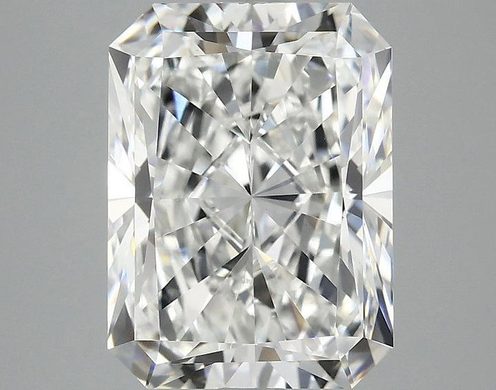 4.09 Carat Radiant Shaped Excellent Cut VVS2 IGI Certified Lab Grown Diamond