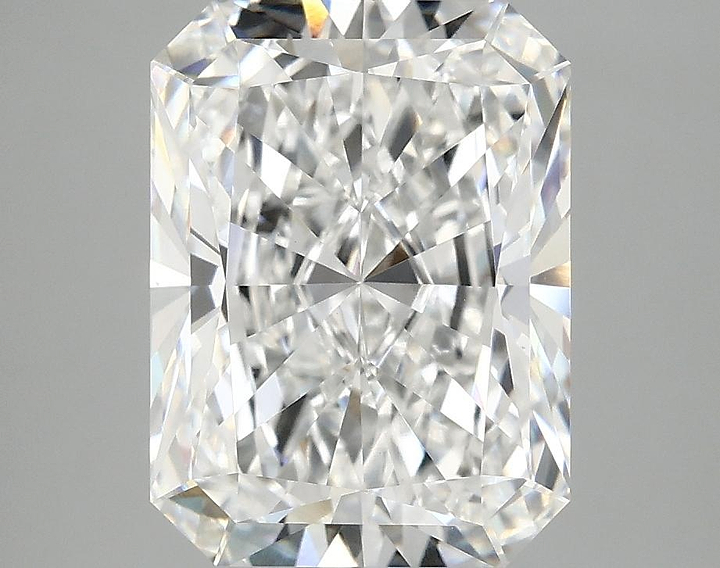 4.11 Carat Radiant Shaped Excellent Cut VS1 IGI Certified Lab Grown Diamond