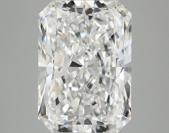 4.19 Carat Radiant Shaped Ideal Cut VVS2 IGI Certified Lab Grown Diamond