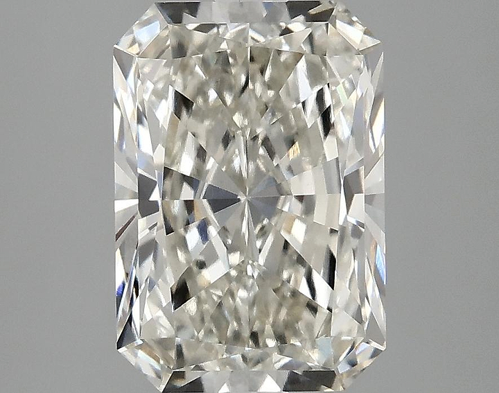 3.08 Carat Radiant Shaped Ideal Cut VS1 IGI Certified Lab Grown Diamond