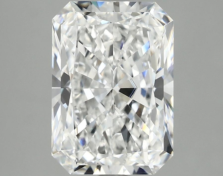 3.07 Carat Radiant Shaped Ideal Cut VVS2 IGI Certified Lab Grown Diamond
