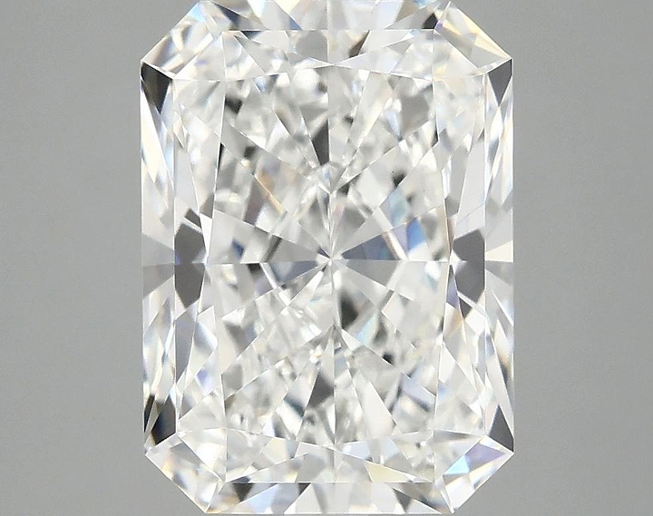 4.19 Carat Radiant Shaped Excellent Cut VVS2 IGI Certified Lab Grown Diamond