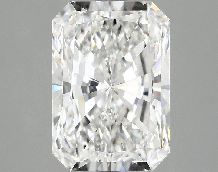 3.09 Carat Radiant Shaped Ideal Cut VVS2 IGI Certified Lab Grown Diamond