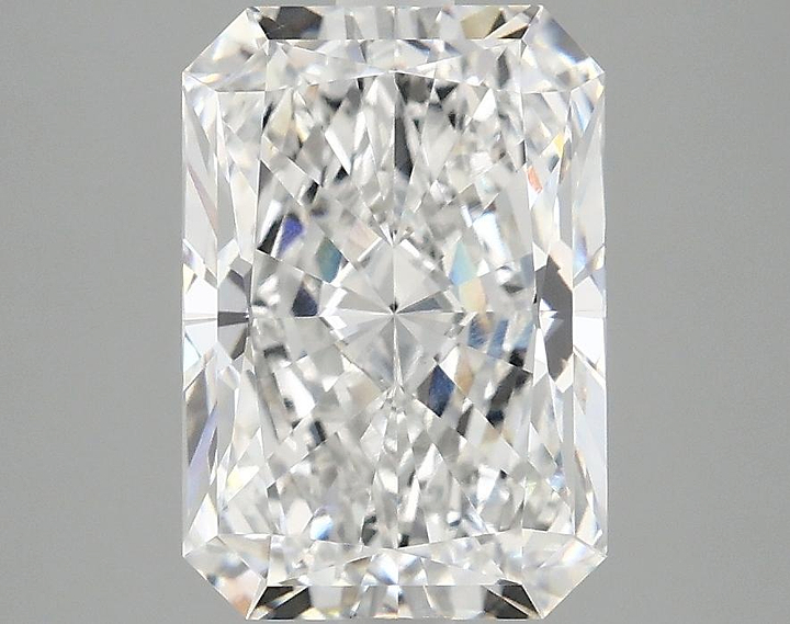 2.99 Carat Radiant Shaped Ideal Cut VVS2 IGI Certified Lab Grown Diamond