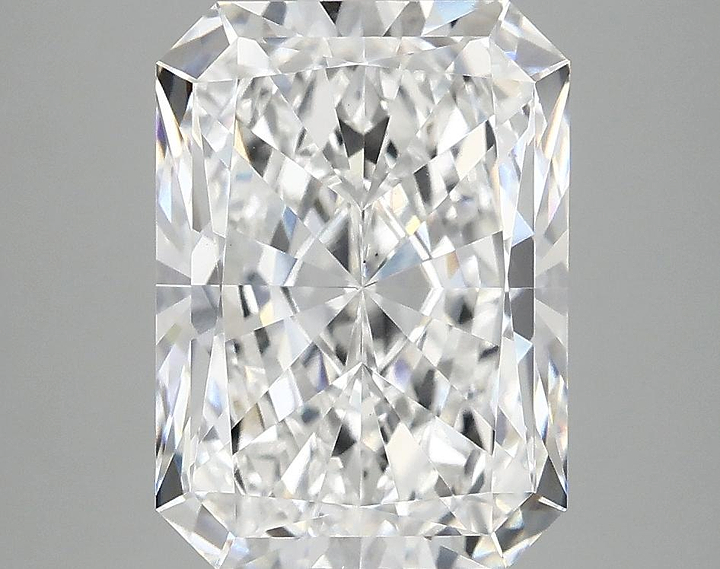 4.07 Carat Radiant Shaped Excellent Cut VS1 IGI Certified Lab Grown Diamond
