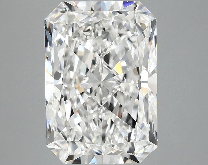 4.97 Carat Radiant Shaped Ideal Cut VS1 IGI Certified Lab Grown Diamond