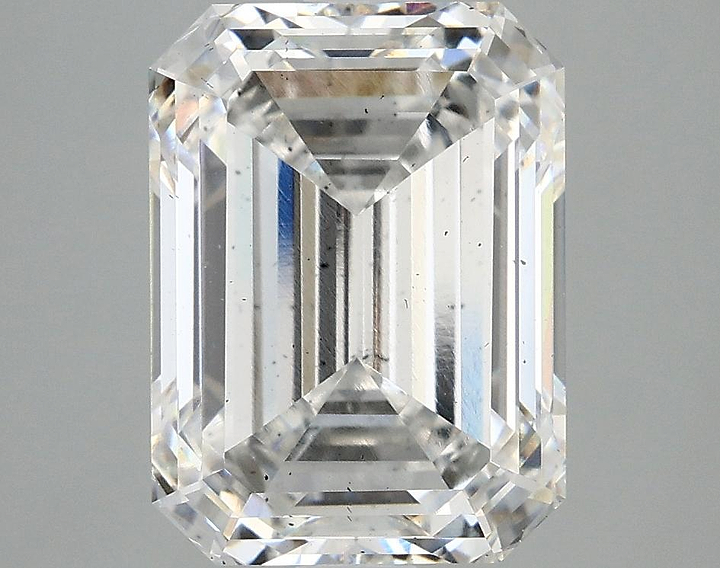 4.77 Carat Emerald Shaped Excellent Cut SI1 IGI Certified Lab Grown Diamond