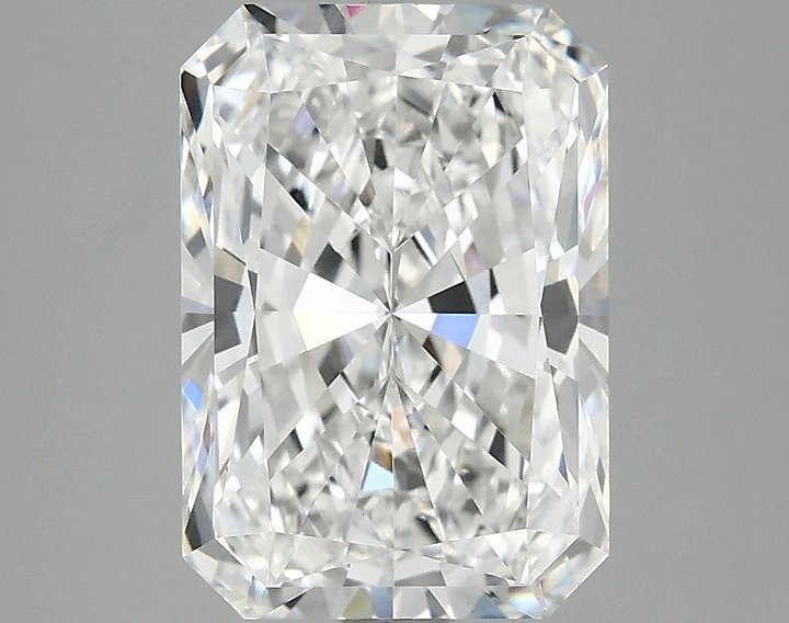 2.99 Carat Radiant Shaped Ideal Cut VVS2 IGI Certified Lab Grown Diamond