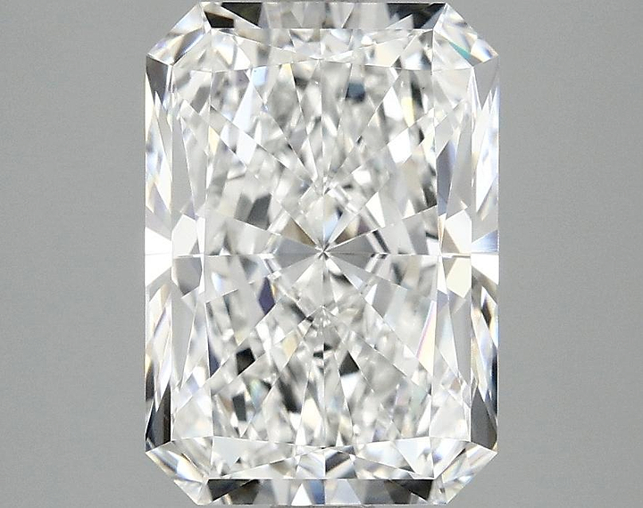 3.03 Carat Radiant Shaped Ideal Cut VS1 IGI Certified Lab Grown Diamond