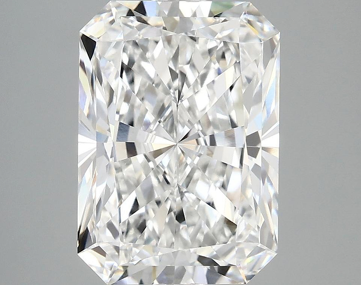 4.06 Carat Radiant Shaped Ideal Cut VVS2 IGI Certified Lab Grown Diamond