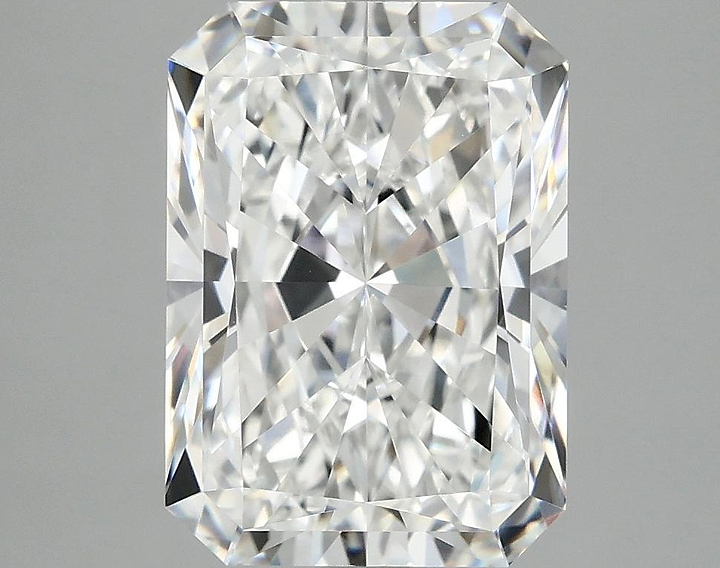 4.09 Carat Radiant Shaped Ideal Cut VS1 IGI Certified Lab Grown Diamond