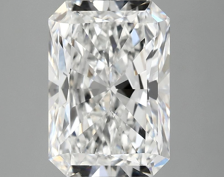 3.95 Carat Radiant Shaped Ideal Cut VVS2 IGI Certified Lab Grown Diamond