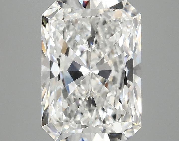 4.08 Carat Radiant Shaped Ideal Cut VVS2 IGI Certified Lab Grown Diamond