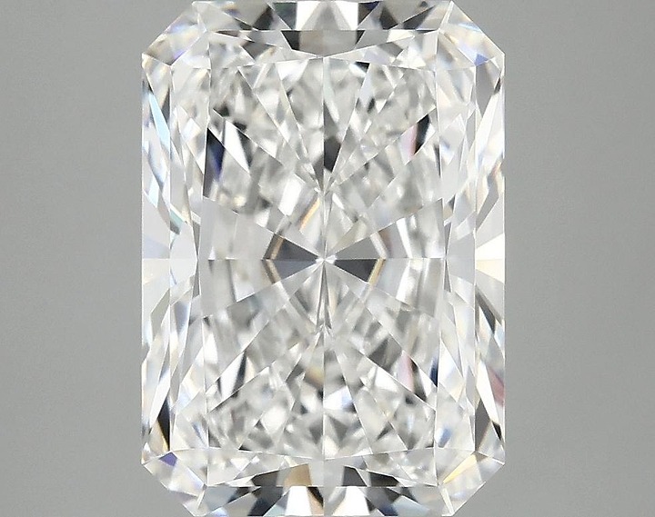 4.09 Carat Radiant Shaped Ideal Cut VVS2 IGI Certified Lab Grown Diamond