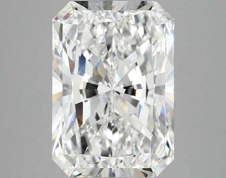 3.96 Carat Radiant Shaped Ideal Cut VVS2 IGI Certified Lab Grown Diamond