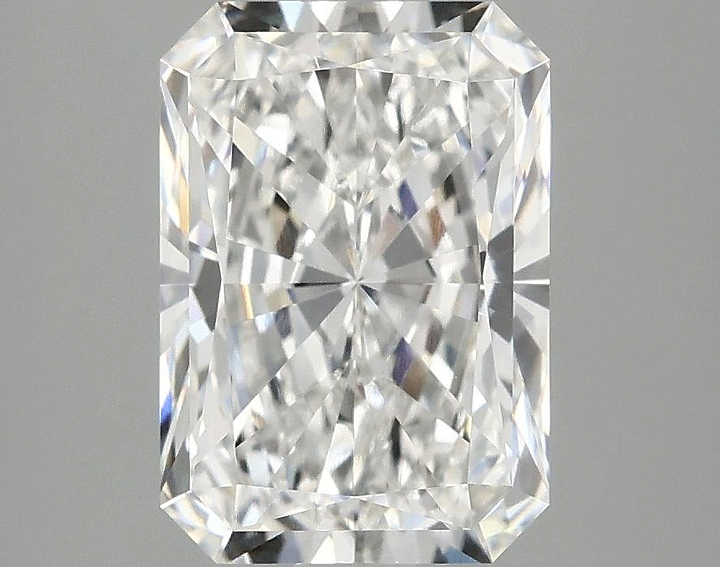 2.99 Carat Radiant Shaped Ideal Cut VVS2 IGI Certified Lab Grown Diamond