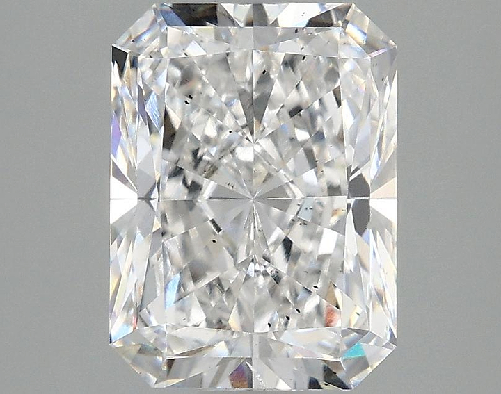 2.51 Carat Radiant Shaped Excellent Cut SI1 IGI Certified Lab Grown Diamond