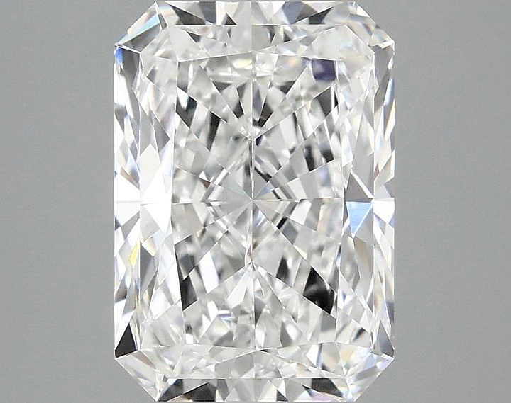 3.05 Carat Radiant Shaped Ideal Cut VS1 IGI Certified Lab Grown Diamond