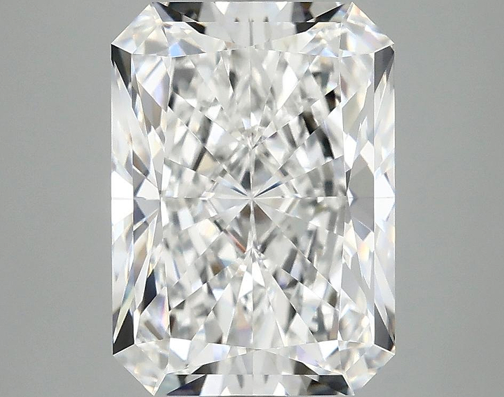 4.16 Carat Radiant Shaped Excellent Cut VVS2 IGI Certified Lab Grown Diamond