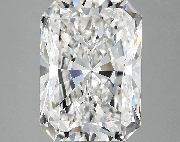 4.08 Carat Radiant Shaped Ideal Cut VVS2 IGI Certified Lab Grown Diamond