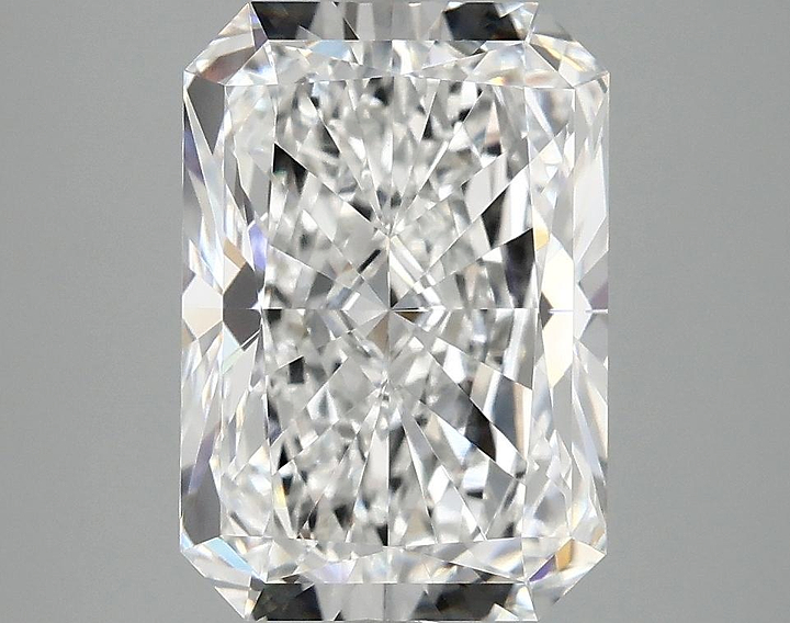 3.94 Carat Radiant Shaped Ideal Cut VVS2 IGI Certified Lab Grown Diamond