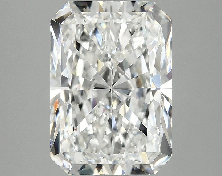 4.04 Carat Radiant Shaped Ideal Cut VVS2 IGI Certified Lab Grown Diamond