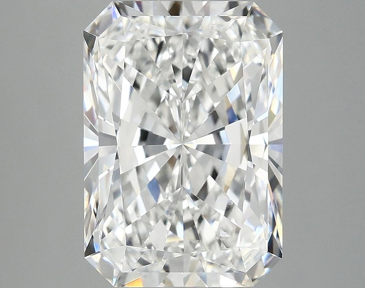 4.19 Carat Radiant Shaped Ideal Cut VVS2 IGI Certified Lab Grown Diamond