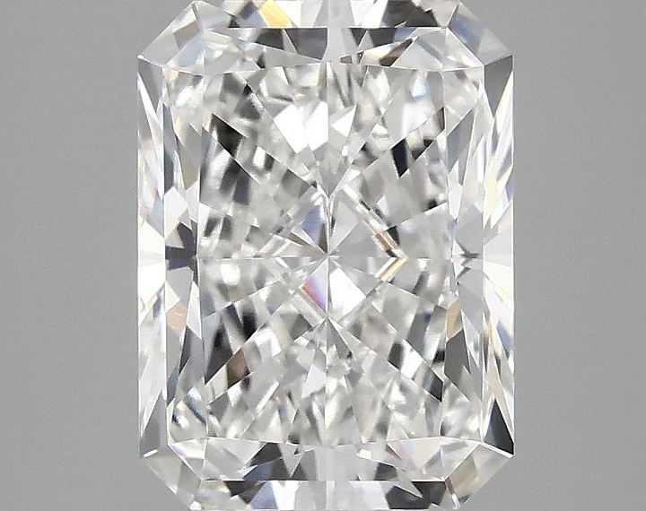 3.08 Carat Radiant Shaped Excellent Cut VVS2 IGI Certified Lab Grown Diamond