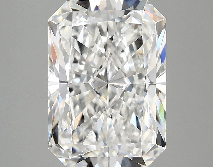 3.05 Carat Radiant Shaped Ideal Cut VVS2 IGI Certified Lab Grown Diamond