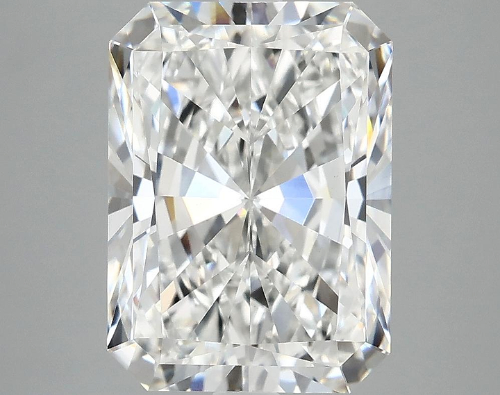 4.6 Carat Radiant Shaped Excellent Cut VS1 IGI Certified Lab Grown Diamond