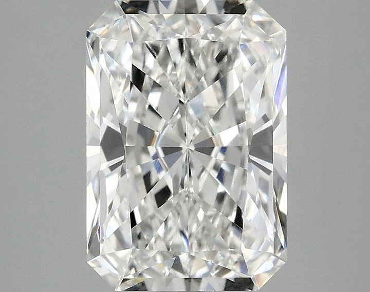 3.05 Carat Radiant Shaped Ideal Cut VVS2 IGI Certified Lab Grown Diamond