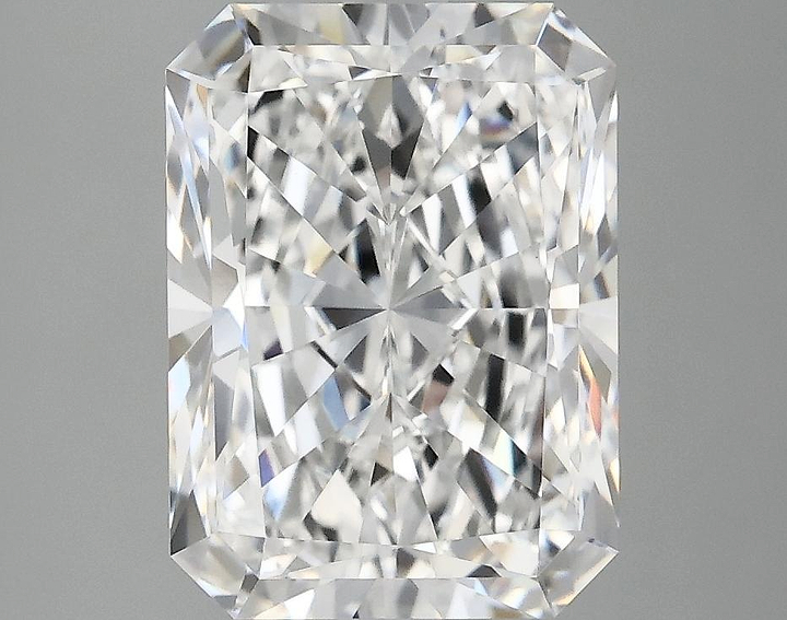 4.06 Carat Radiant Shaped Excellent Cut VVS2 IGI Certified Lab Grown Diamond