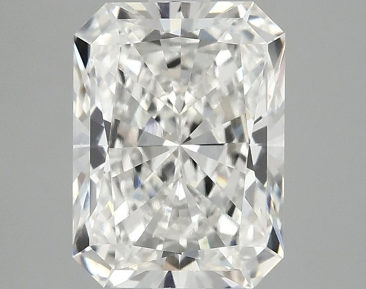 3.1 Carat Radiant Shaped Excellent Cut VVS2 IGI Certified Lab Grown Diamond