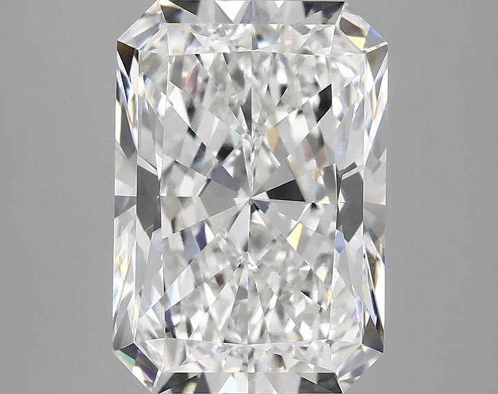4.07 Carat Radiant Shaped Ideal Cut VVS2 IGI Certified Lab Grown Diamond