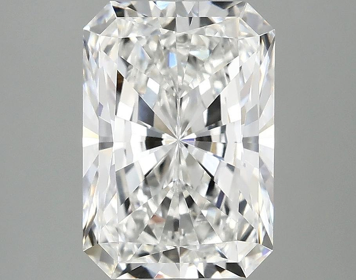 3.09 Carat Radiant Shaped Ideal Cut VVS2 IGI Certified Lab Grown Diamond