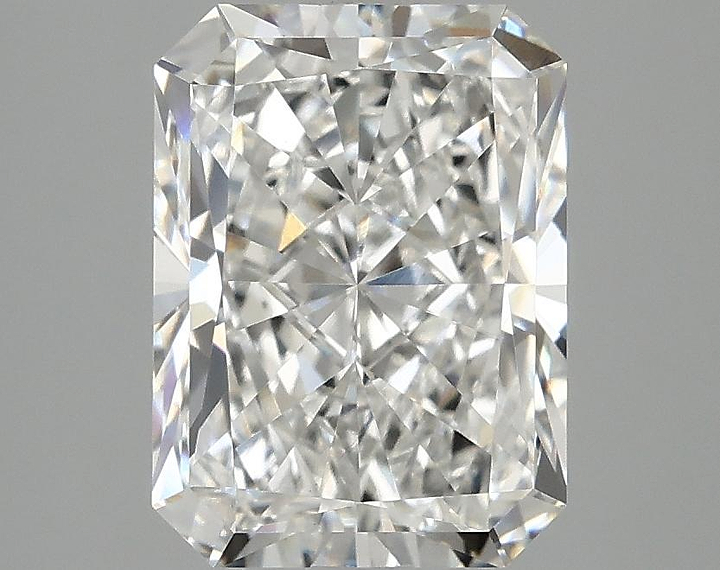 2.9 Carat Radiant Shaped Excellent Cut VS1 IGI Certified Lab Grown Diamond