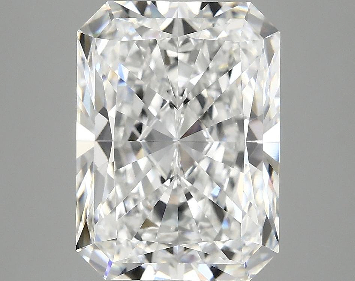 4.03 Carat Radiant Shaped Excellent Cut VVS2 IGI Certified Lab Grown Diamond