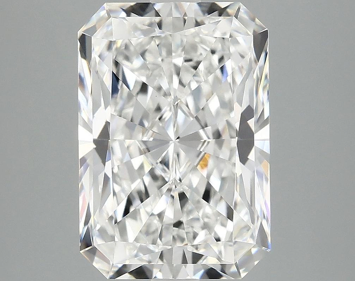 4.49 Carat Radiant Shaped Ideal Cut VS1 IGI Certified Lab Grown Diamond